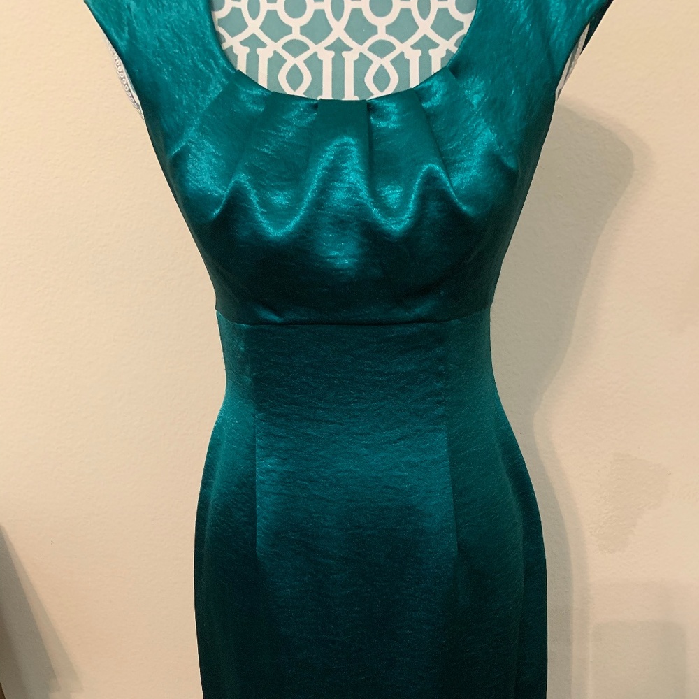 Tantalizing Slim Fitted Green Dress